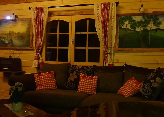 Holzhaus Waldwichtel am Wald und See